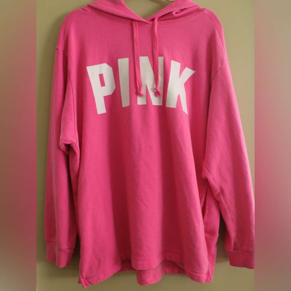 Pink oversized hoodie with pockets